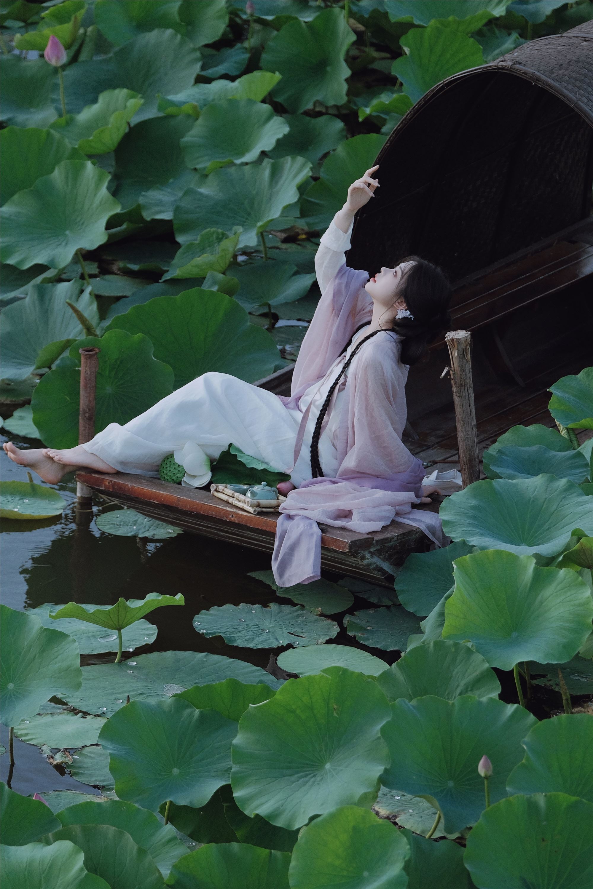 YITUYU艺图语 2025.01.20 荷 瑶瑶